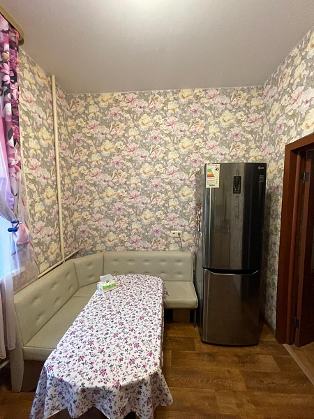 ул. Центральная, д. 9