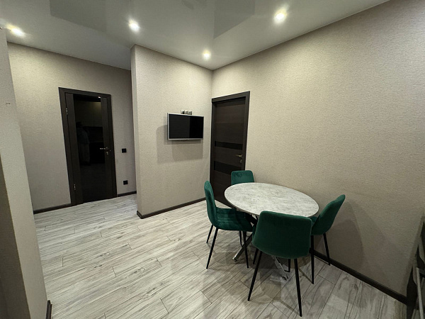 ул. Набережная, д. 21, корп. 1