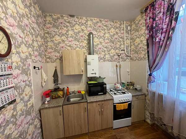 ул. Центральная, д. 9