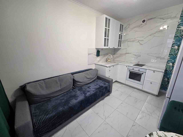 бульвар Космонавта Сереброва А.А., д. 4