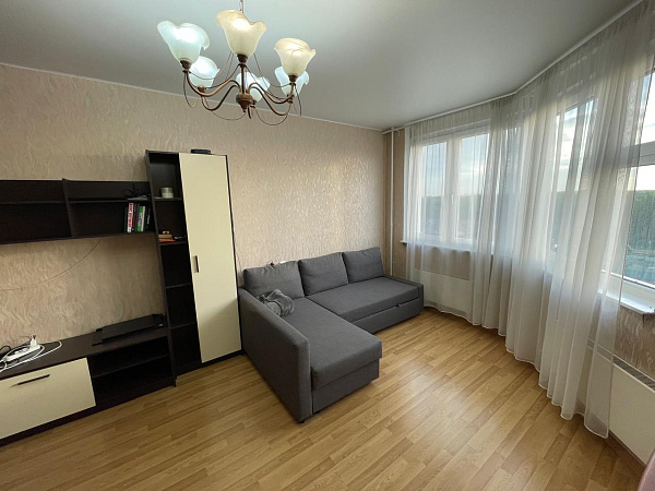 Лихачевский пр-кт, д. 68, корп. 1 Лихачевский пр-кт, д. 68, корп. 1