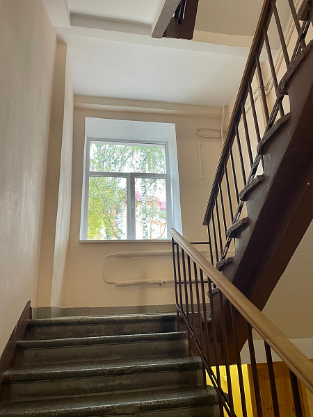 ул. Центральная, д. 9