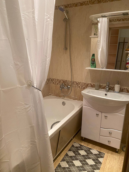 Химки, мкр-н Сходня, ул. Папанина, д. 8