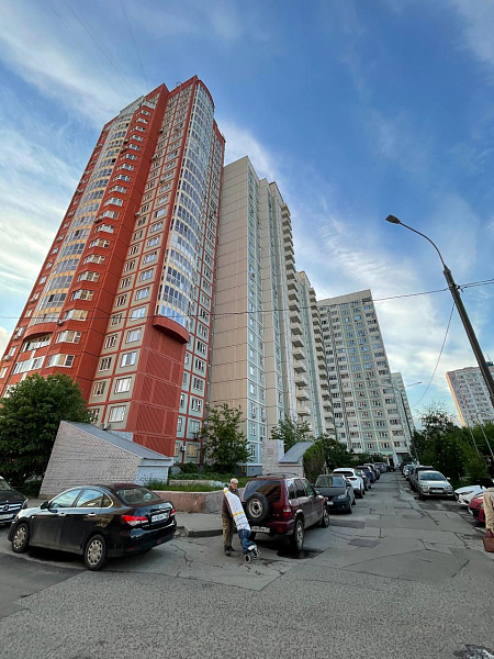 Лихачевский пр-кт, д. 68, корп. 1 Лихачевский пр-кт, д. 68, корп. 1